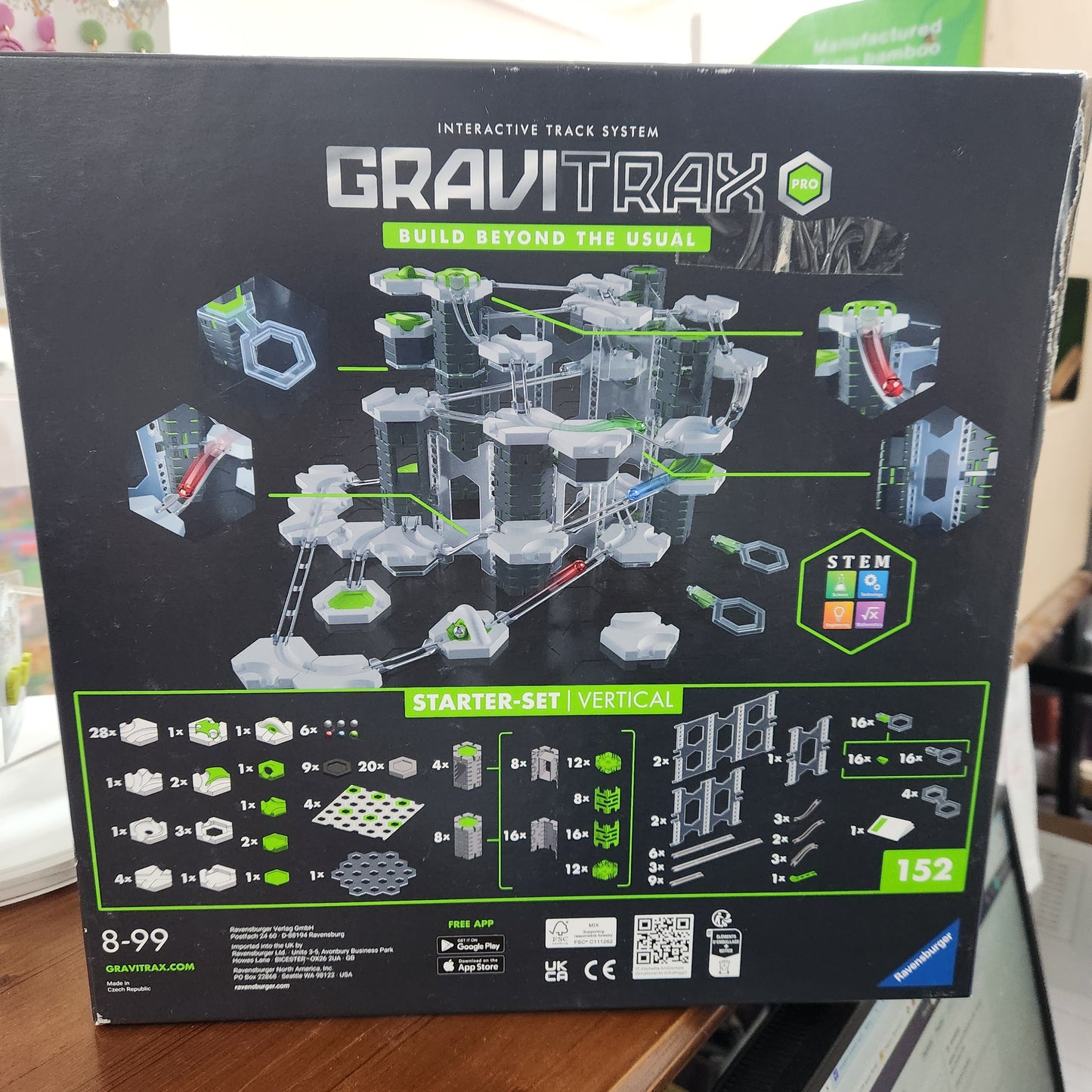 GraviTrax- Pro Starter Set Vertical Damaged Box